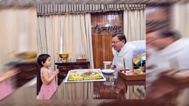 Photo of बच्ची ने सुनाया महिषासुरमर्दिनि स्तोत्रम्… सीएम हुए मंत्रमुग्ध, पीएम मोदी से मिलाने का किया वादा
