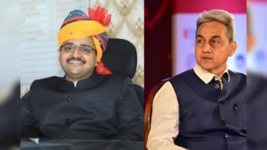Photo of मुख्य सचिव की फटकार से बाहर निकला IAS का सच, कश्मीर में मना रहे थे छुट्टियां, अब एक्शन की तैयारी!