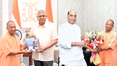 Photo of CM योगी की रक्षा मंत्री राजनाथ सिंह से मुलाकात, उपराष्ट्रपति जगदीप धनखड़ के आवास पर भी पहुंचे