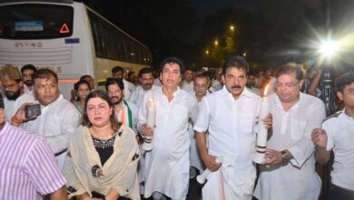 Photo of पहलगाम आतंकी हमले के खिलाफ दिल्ली कांग्रेस का कैंडल मार्च, देवेंद्र यादव बोले- ‘पाकिस्तान को…’