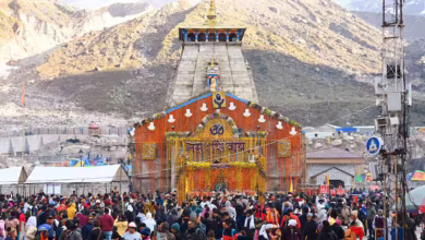 Photo of चारधाम यात्रा मार्गों पर स्थापित होंगी 74 चिकित्सा इकाइयां, 154 एंबुलेंस तैनात