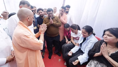 Photo of ‘हमें कड़ा बदला चाहिए…’, सीएम से मिलकर फूट-फूटकर रोई ऐशान्या; मुख्यमंत्री से की ये मांग