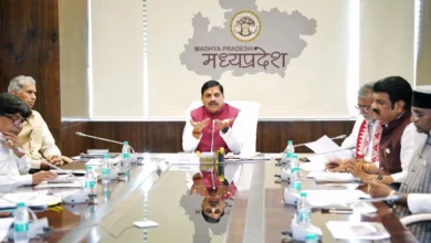 Photo of मध्य प्रदेश में लंबे समय से प्रमोशन का इंतजार कर रहे सरकारी अधिकारियों और कर्मचारियों के लिए खुशखबरी