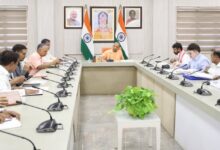 Photo of यूपी के प्रत्येक मंडल में स्थापित किए जाएं आयुष महाविद्यालय, CM योगी का अधिकारियों को निर्देश