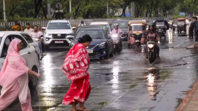 Photo of भीषण गर्मी के बीच दिल्ली के लिए मौसम विभाग का येलो अलर्ट, कब होगी बारिश?