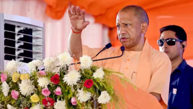 Photo of ‘सावधानी और सतर्कता अत्यंत आवश्यक’, कोरोना की समीक्षा करते हुए बोले CM योगी