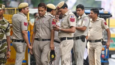 Photo of मॉक ड्रिल को लेकर दिल्ली पुलिस की तैयारी तेज, पालिका बाजार, जनपथ, खान मार्केट में सघन चेकिंग