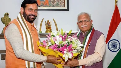 Photo of मनोहर लाल से मिले सीएम सैनी, नियुक्तियों पर हुई चर्चा