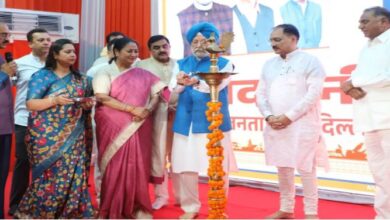 Photo of कभी 11-12 लाख थी दिल्ली की आबादी, शरणार्थियों ने आकर 2 करोड़ कर दी: हरदीप पुरी