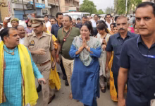 Photo of गिरिराज जी की शरण में दिल्ली की सीएम, कहा- गोवर्धन परिक्रमा आत्मा को शांति तो मन को देती है ऊर्जा