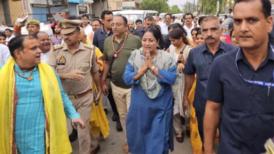 Photo of गिरिराज जी की शरण में दिल्ली की सीएम, कहा- गोवर्धन परिक्रमा आत्मा को शांति तो मन को देती है ऊर्जा