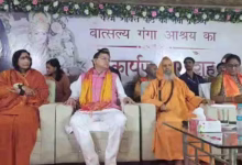 Photo of दिल्ली की सीएम बोलीं-संतों के आशीर्वाद से एक दिन हम यमुना में भी स्नान करेंगे