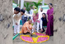Photo of विश्व पर्यावरण दिवस पर सीएम योगी ने किया पौधरोपण, “एक पेड़ मां के नाम” अभियान का किया शुभारंभ