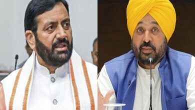 Photo of हरियाणा CM ने अधिकारियों के साथ किया मंथन, कंट्रोवर्सी से जुड़े सभी फैक्ट्स पर काम करने के दिए निर्देश