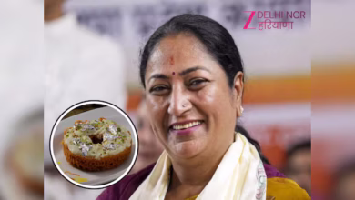 Photo of मंच पर केक काटकर मनाया जन्मदिन, 49 साल बाद अपने गांव पहुंचीं रेखा गुप्ता