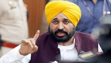 Photo of पंजाब के मुख्यमंत्री मान ने लुधियाना में किसानों से बातचीत की
