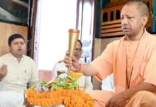 Photo of सावन के पहले दिन CM योगी ने किया रुद्राभिषेक, जानें प्रदेश वासियों के लिए क्या कामना की