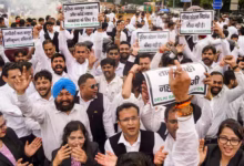 Photo of दिल्ली: वकीलों ने नहीं मानी सीएम रेखा गुप्ता की बात, LG के खिलाफ आज भी हड़ताल जारी