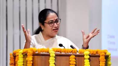 Photo of ‘Reels के दौर में भी कुछ लोग करते हैं किताबों से प्यार’, दिल्ली के बुक फेयर में बोलीं CM रेखा गुप्ता