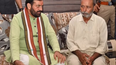 Photo of नायक पंकज राणा के परिजनों से मिले सीएम
