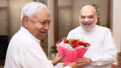 Photo of अमित शाह से मिले नीतीश कुमार, बंद कमरे में 20 मिनट तक हुई बातचीत, सीट शेयरिंग पर भी चर्चा