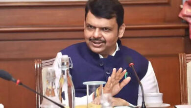 Photo of महाराष्ट्र: अधिकारियों के लिए सरकारी गाड़ियों की कीमत की सीमा बढ़ी, गवर्नर-CM के लिए कोई लिमिट नहीं