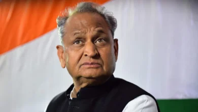 Photo of कन्हैयालाल हत्याकांड में NIA की देरी पर बरस पड़े पूर्व CM गहलोत, बोले- CM भजनलाल को सलाह कौन देता है