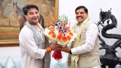 Photo of दिल्ली में केंद्रीय मंत्री सिंधिया के घर पहुंचे मुख्यमंत्री, इन मुद्दों पर हुई चर्चा