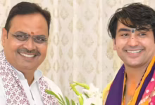 Photo of बागेश्वर सरकार ने किसकी पर्ची निकाली! CM भजनलाल शर्मा से मुलाकात के बाद से चर्चाओं का बाजार गरम, मंत्रिमंडल फेरबदल के कयास जारी