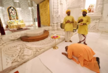 Photo of रामनगरी पहुंचे सीएम योगी, किए रामलला के दर्शन; हनुमानगढ़ी के दर्शन कर लिया आशीर्वाद