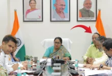 Photo of दिल्ली की CM के पति आधिकारिक बैठक में दिखें तो AAP ने उठाया सवाल, BJP ने दिया जवाब