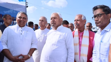 Photo of बिहार के सारण को मिली सौगात: नीतीश कुमार ने किया कई योजनाओं का शिलान्यास और कार्यारंभ, जानें क्या-क्या शामिल