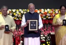 Photo of पीएम मोदी ने जारी किया 100 रुपये का सिक्का, पीछे है भारत माता की तस्वीर, जानें क्यों खास