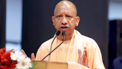 Photo of सीएम योगी ने अधिकारियों को दिए निर्देश, धनतेरस और दिवाली पर न हो अनावश्यक छापेमारी; बाजार में रहें सक्रिय