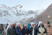 Photo of उत्तराखंड: आदि कैलाश की बर्फीली घाटियों में गूंजे जयकारे, मैराथन में दिखा धावकों का जज्बा
