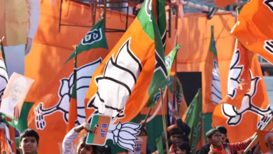 Photo of यूपी में पंचायत चुनाव से पहले BJP ने देर रात 14 जिलाध्यक्षों के नाम का किया ऐलान, देखें लिस्ट