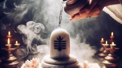 Photo of मासिक शिवरात्रि पर इस खास विधि से करें पूजा और लगाएं ये दिव्य भोग