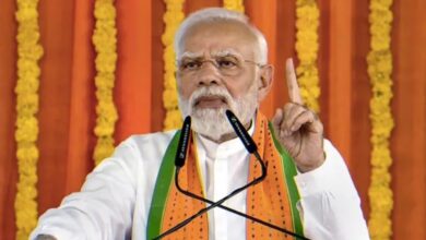 Photo of ‘दिल्ली में बैठकर गणित निकालने वाले लोग आकर देखें हवा का रुख क्या है’, आरा की रैली में बोले PM मोदी