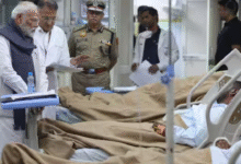 Photo of दिल्ली ब्लास्ट में घायलों से प्रधानमंत्री मोदी ने LNJP अस्पताल में की मुलाकात