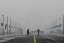 Photo of Delhi AQI: दिल्ली में कोल्ड अलर्ट! 7°C की सर्दी, घना कोहरा और जहरीली हवा ने बढ़ाई मुश्किलें