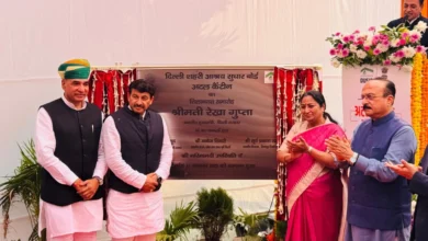 Photo of दिल्ली में आज से शुरू हुई अटल कैंटीन सेवा, अब 5 रुपये में मिलेगा स्वादिष्ट और भरपेट भोजन