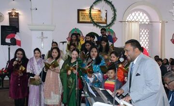 Photo of दुनियाभर में मनाया जा रहा क्रिसमस का त्योहार, पीएम मोदी समेत इन नेताओं ने दी शुभकामनाएं